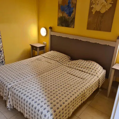 Oasis Royal F217 Apartamento *
